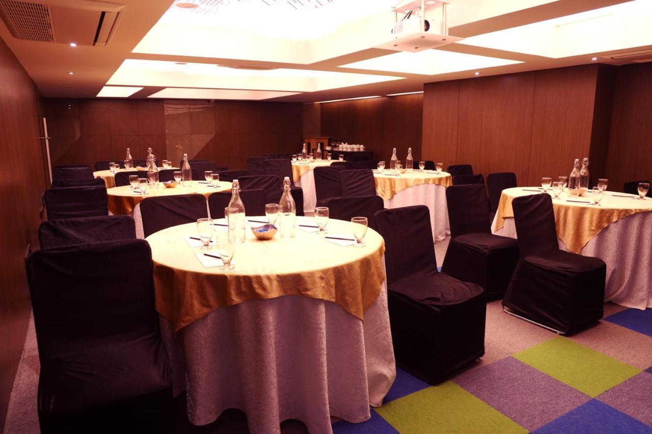 Royal Orchid Golden 4*